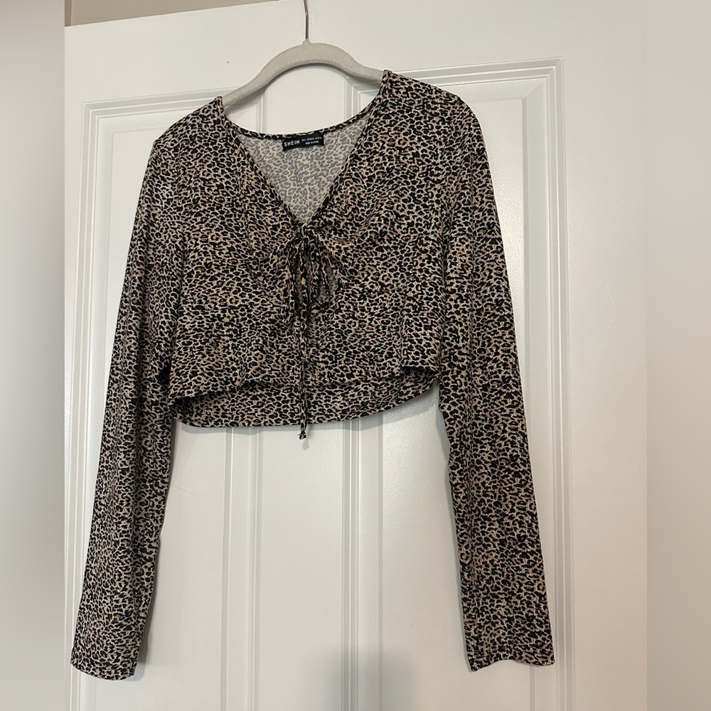 Cropped shirt